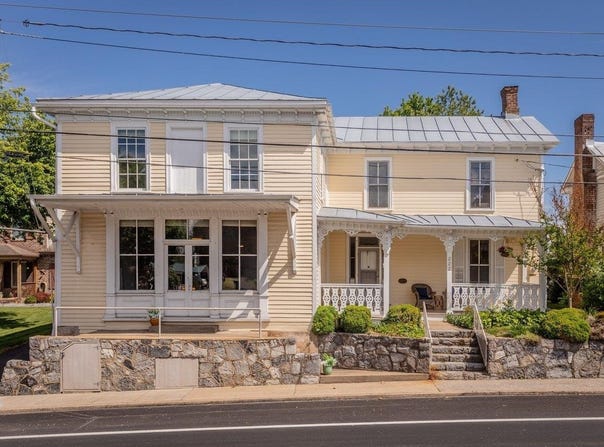 222 N MAIN ST, MOUNT CRAWFORD, VA 22841