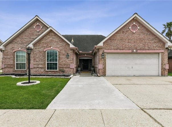 2629 CRESTWAY Road, Marrero, LA 70072