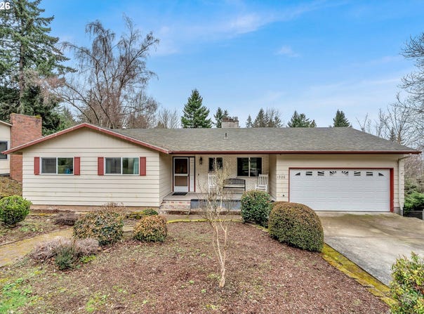 1320 SW 31ST St, Gresham, OR 97080
