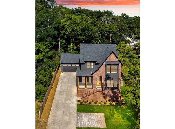 720 N Gregg Avenue, Fayetteville, AR 72701