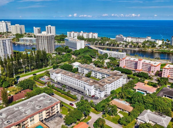 800 E CAMINO REAL, Boca Raton, FL 33432