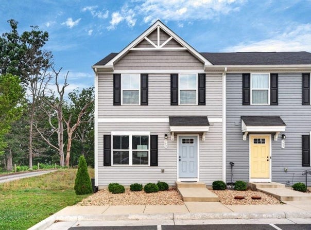 753 CARSON CIR, GROTTOES, VA 24441