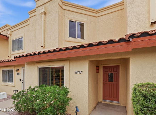 10163 E Arizmo Street, Tucson, AZ 85748