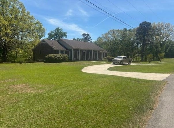 424 JESSICA Dr, Haleyville, AL 35565
