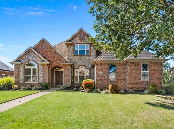 6116 Valley Forge Drive, Rogers, AR 72758