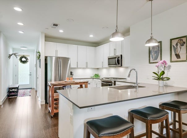 2733 Dulce Ln, Austin, TX 78704