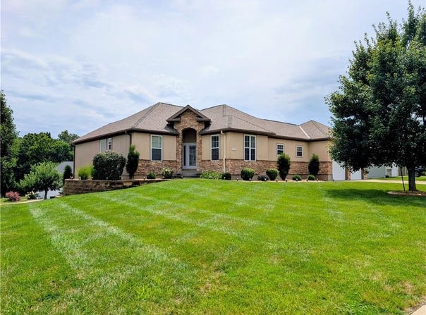 1407 Bear Creek Circle, Warrensburg, MO 64093