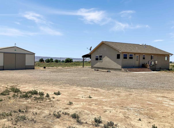 1665 17 Road, Loma, CO 81524