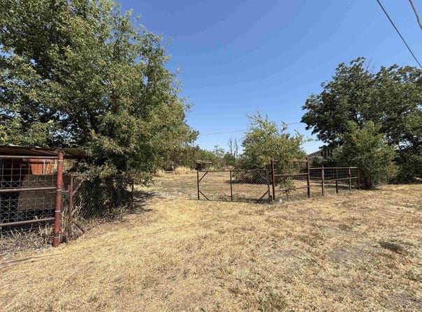 2202 Norman Rd, Enid, OK 73703