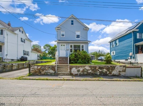 13 North St, Netcong Boro, NJ 07857-1604