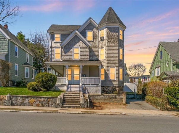 293 Albion St, Wakefield, MA 01880