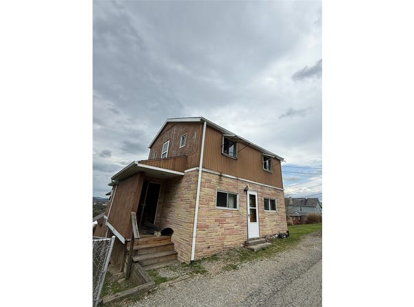 1816 New York Ave, Port Vue, PA 15133