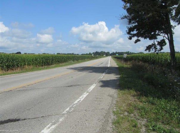 Capac Road, Armada, MI 48005