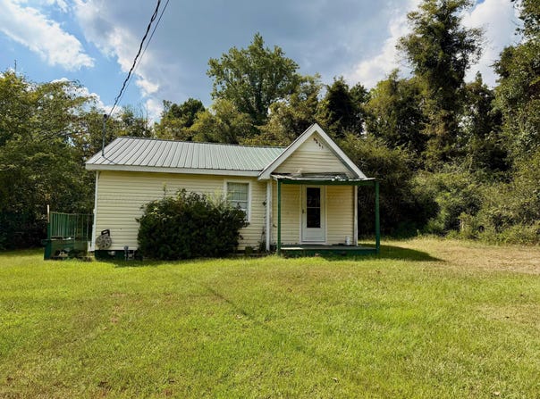 3355 BEECH GROVE Rd, Haleyville, AL 35565