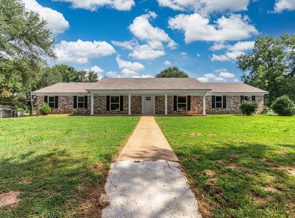 1757 CR 273, GARRISON, TX 75946