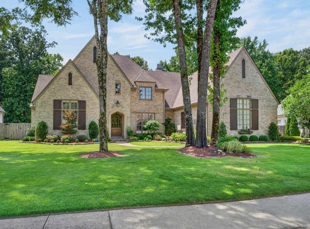 10307 SHEA WOODS Dr, Collierville, TN 38017