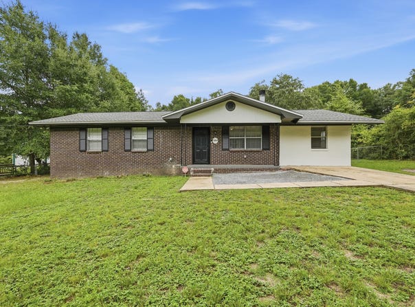 320 Forrest Parkway, Crestview, FL 32539