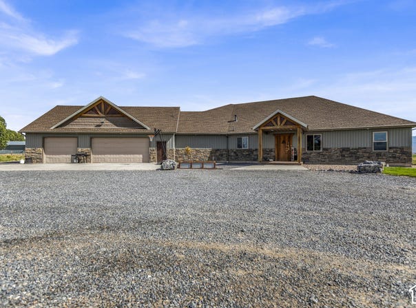 1229 W 4800 S, Preston, ID 83263