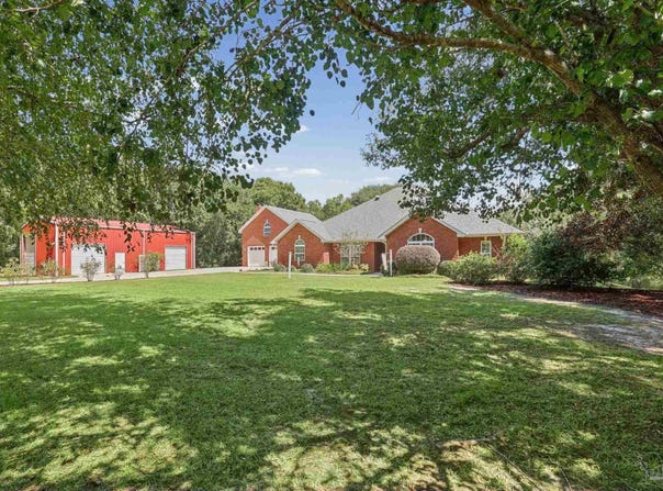 5404 Creek View Ln, Pace, FL 32571