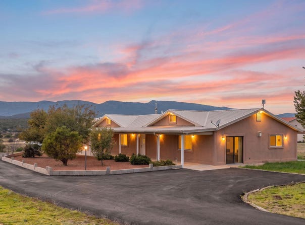 36 Vallecitos Road, Tijeras, NM 87059