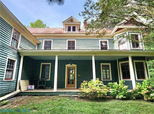 6477 WARE NECK Road, Gloucester, VA 23061