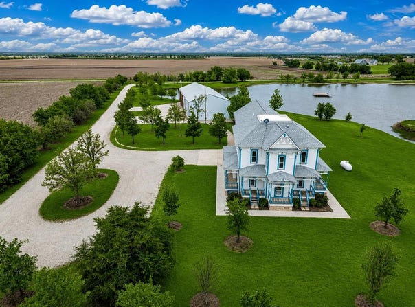 26775 W 103rd St S, Viola, KS 67149-9652