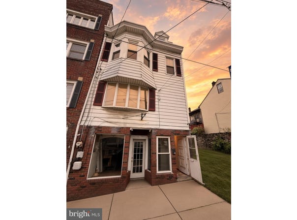 453 S SUNBURY Street, MINERSVILLE, PA 17954