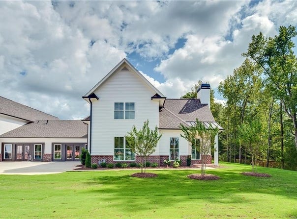 2176 DAWSON CORNER Loop, AUBURN, AL 36832
