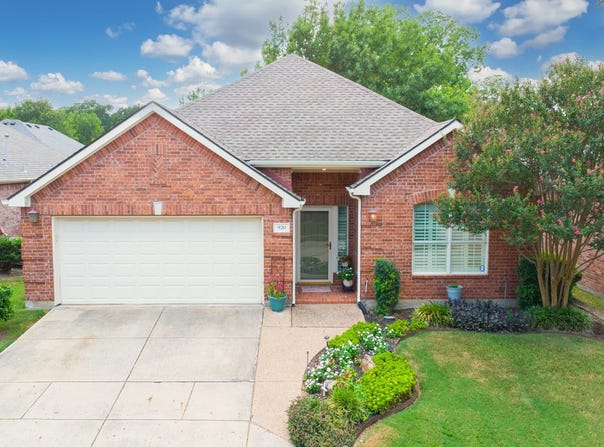 920 Cascade Drive, Fairview, TX 75069