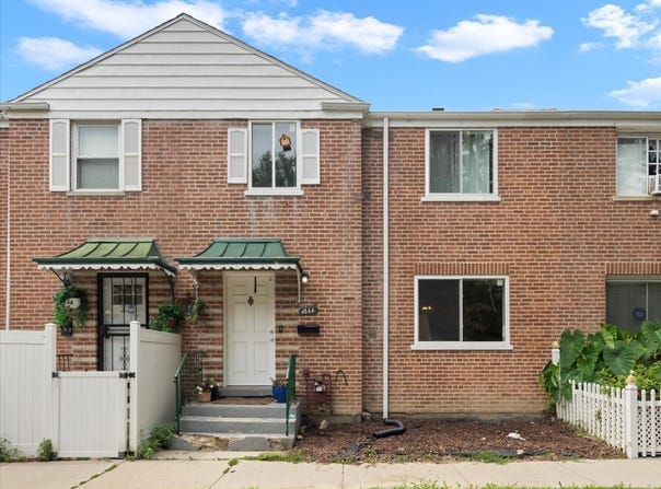 4844 N Harding Avenue, Chicago, IL 60625