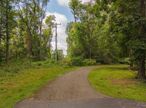 6000 McIntire Court, Tipton, MI 49287