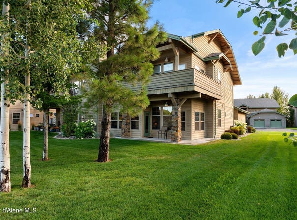 511 Guthrie Pl, Dover, ID 83825