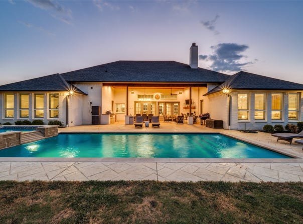 2600 New Hope Road, Cross Roads, TX 76227