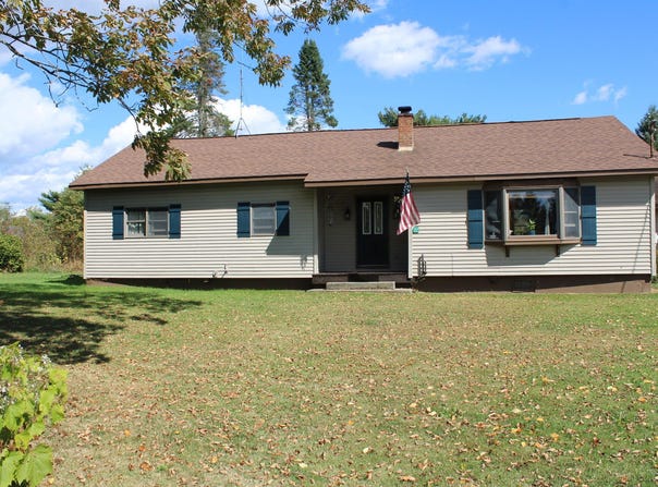 22 Hartland Road, Athens, ME 04912