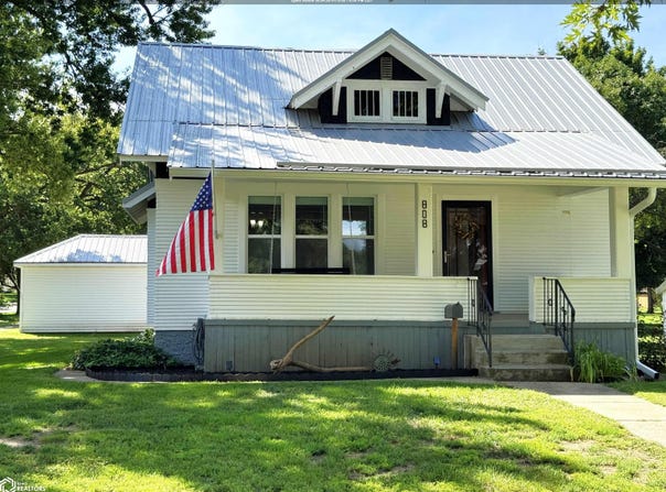 808 Ring Street, Mapleton, IA 51034