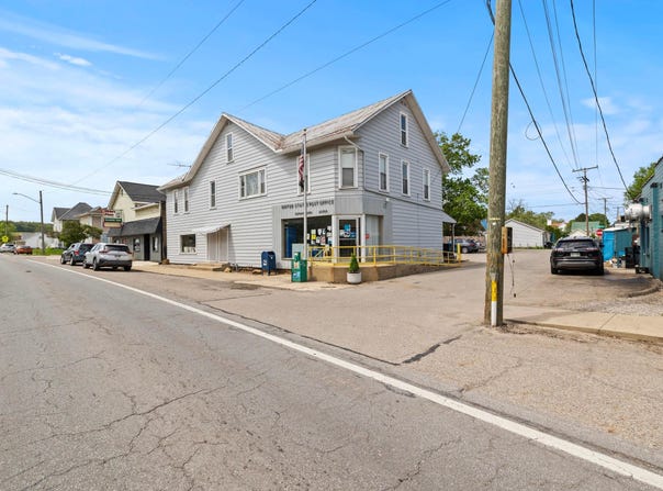 23359 Coshocton Road, Howard, OH 43028