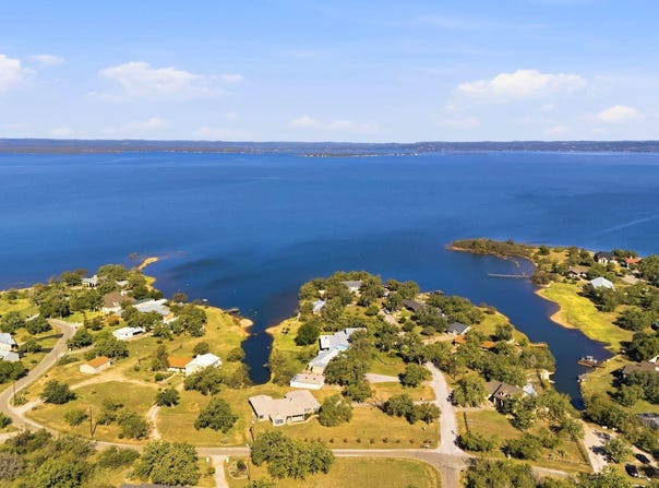200 Apache Trail St, Burnet, TX 78611