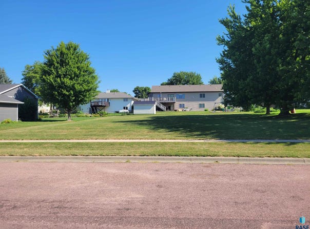 508 Northfield St, Garretson, SD 57030