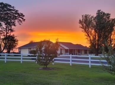 3183 State Highway Mm, Mountain Grove, MO 65711