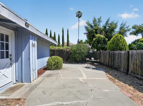 10391 Johnson AVE, CUPERTINO, CA 95014