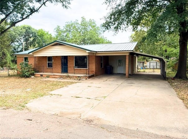 434 5th ST, Mulberry, AR 72947