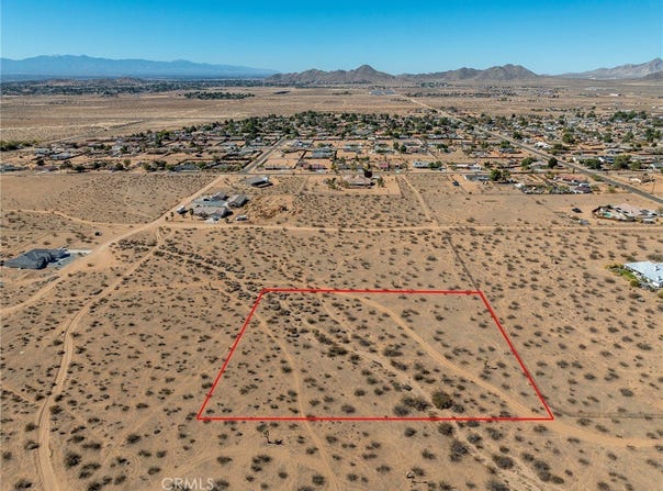 Candlewood Road, Apple Valley, CA 92307
