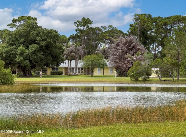 4500 Hunters Run Circle, Grant, FL 32949