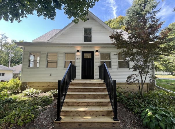 410 N Main Street, LeRoy, IL 61752