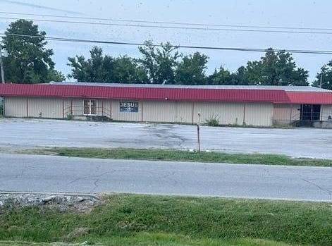 1220 NE 1st St., Pryor, OK 74361