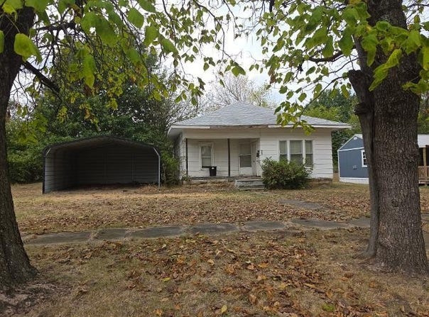 303 N 9th Street, Okemah, OK 74859