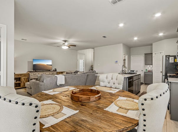 617 Amber Fields Drive, Krum, TX 76249