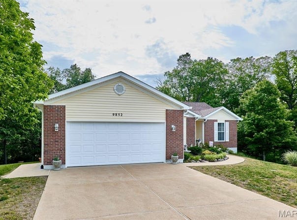 9852 Sand Castle Drive, Pevely, MO 63070