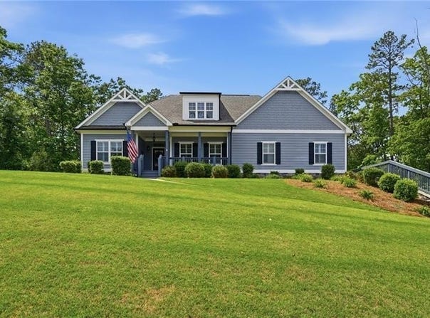 423 Spring Lake Hills, White, GA 30184