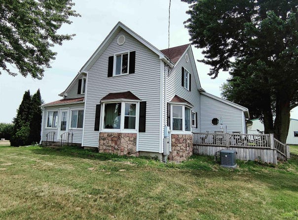 6153 Stamp Highway, Palmyra, MI 49228-9707